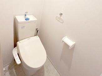 トイレリフォーム スマートに納まり、すっきりと心地よいレストルームへ