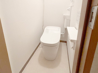 トイレリフォーム お掃除ラクラク機能で快適に使えるトイレ