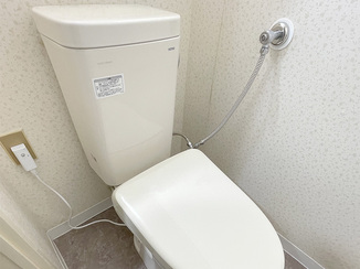 トイレリフォーム 自動洗浄機能付きで快適なトイレ