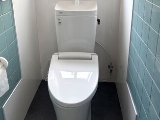 トイレリフォーム コストを抑えつつ機能性アップ、清掃性に優れたレストルーム